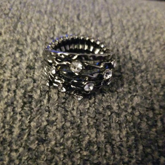 Ring - Picture 1 of 5